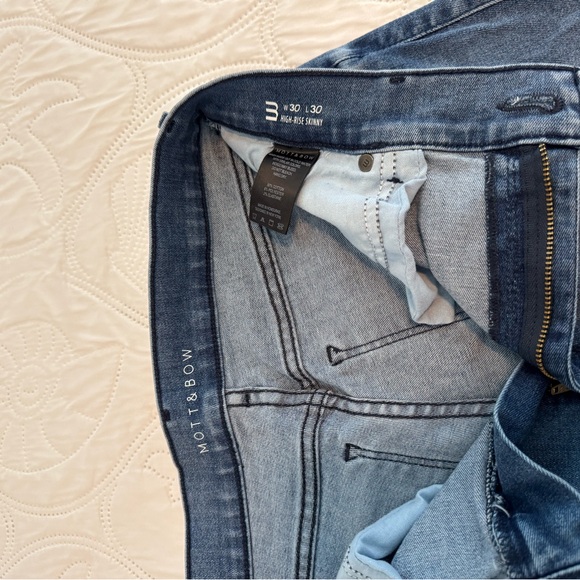 High Rise Skinny Moore Jeans - Picture 2 of 3